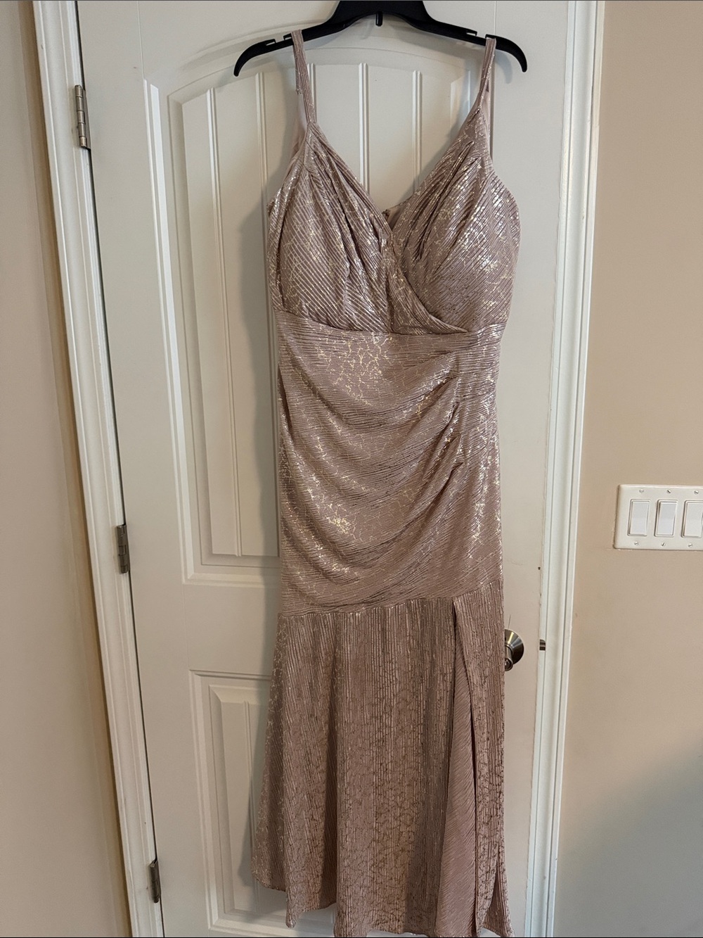 Women’s dresses